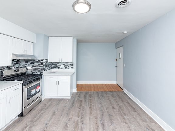 3rd image of 9450 N Washington St APT 1A