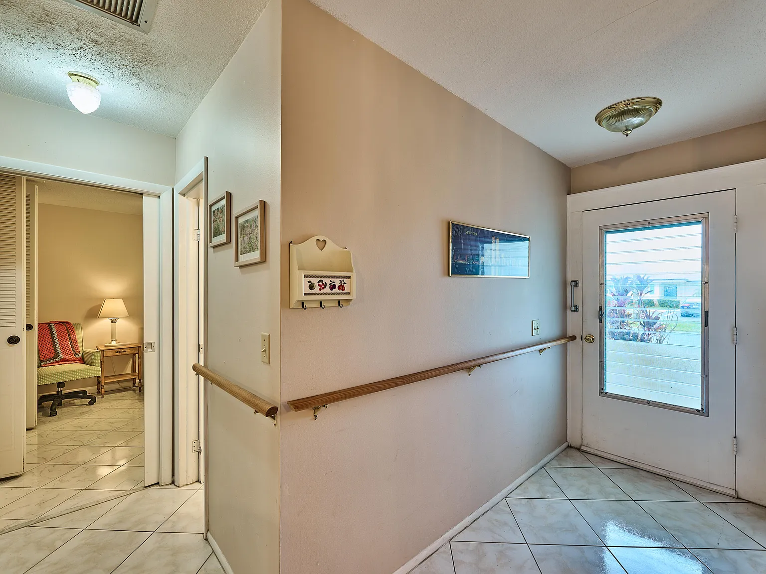 2 bed, 2.0 bath, 892 sqft, $2,200 — Photo 4