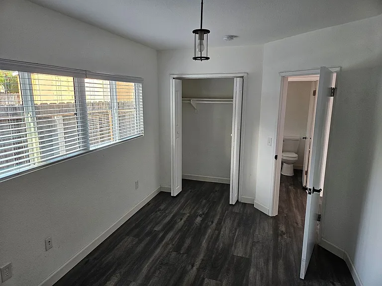 744 Park Pl — Photo 7