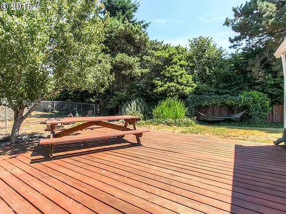 4th image of 4001 NE 141st Ave
