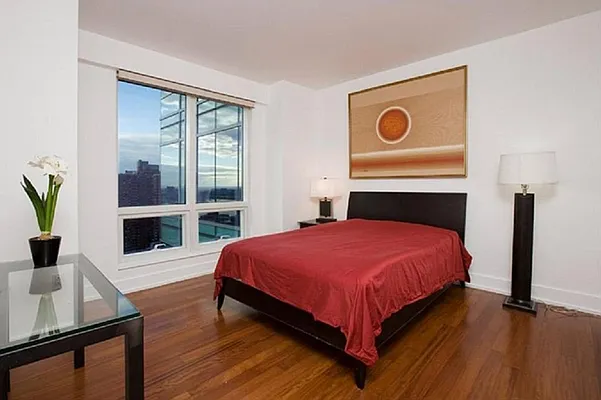 Rented by Corcoran | media 16
