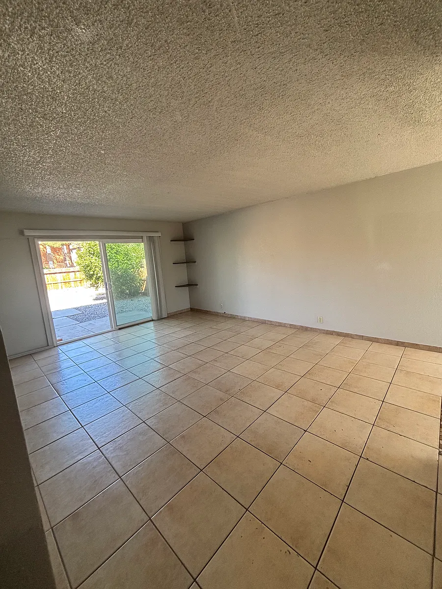 Building Photo - 1004 N Jones Blvd #A