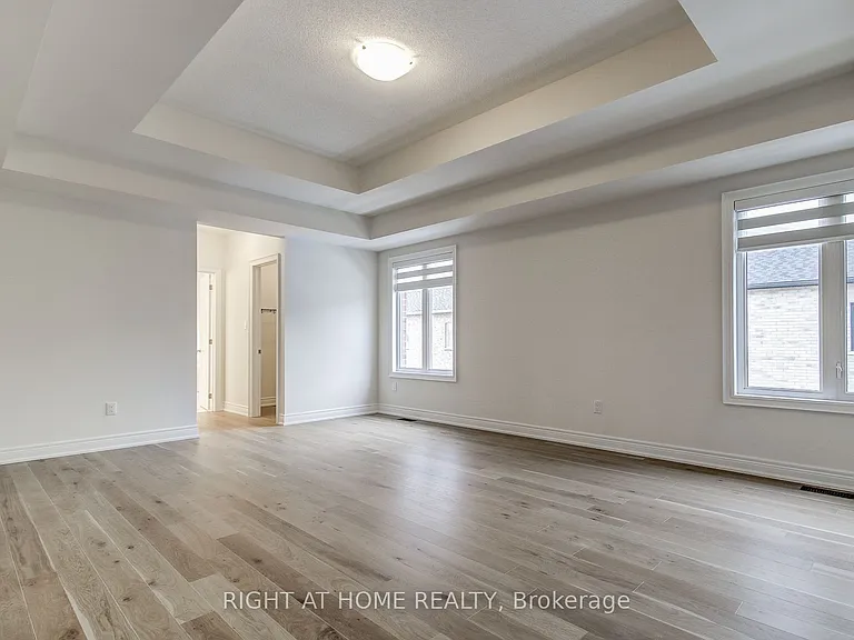 51 Lorrain Hand Cres — Photo 43