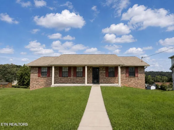 1456 Cattlemans Dr, Lenoir City, TN 37772