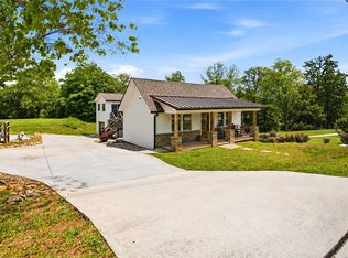 307 S Depot St, Seneca, SC 29678