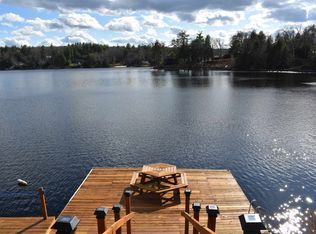 162 Russell Dr, Weare, NH 03281