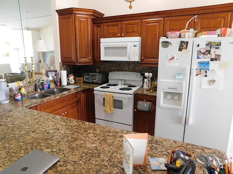 12299 Forest Greens Dr — Photo 2