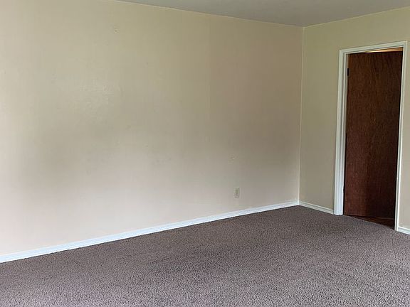 2nd image of 1408 N Pacific Ave APT A