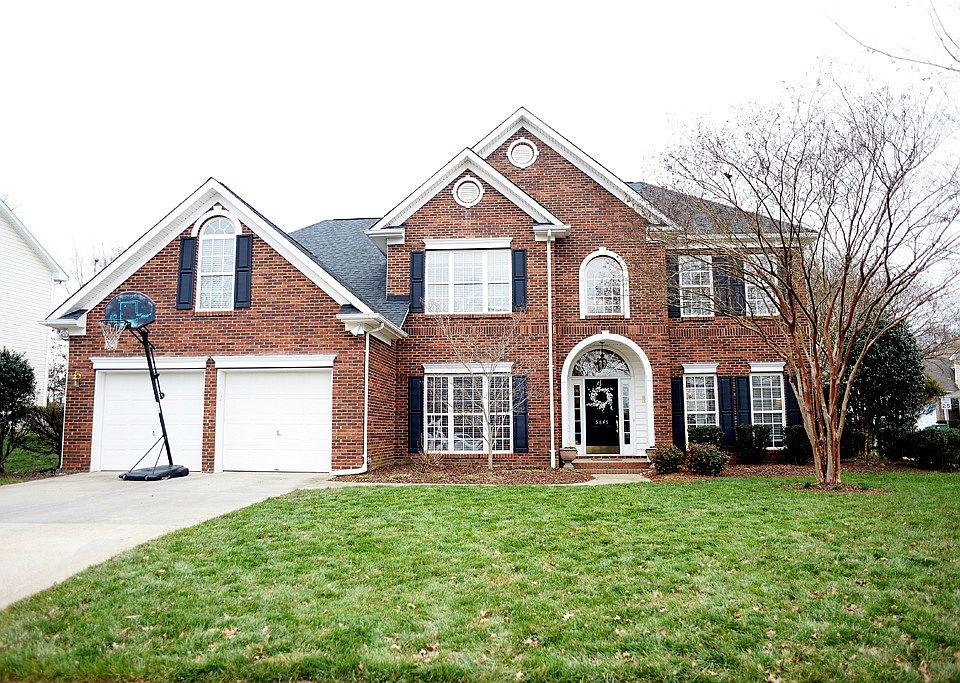 1st image of 5845 Lagrande Dr