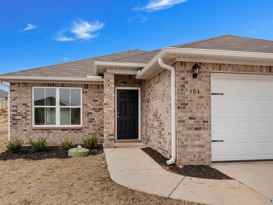 1st image of 104 Domingues Ave
