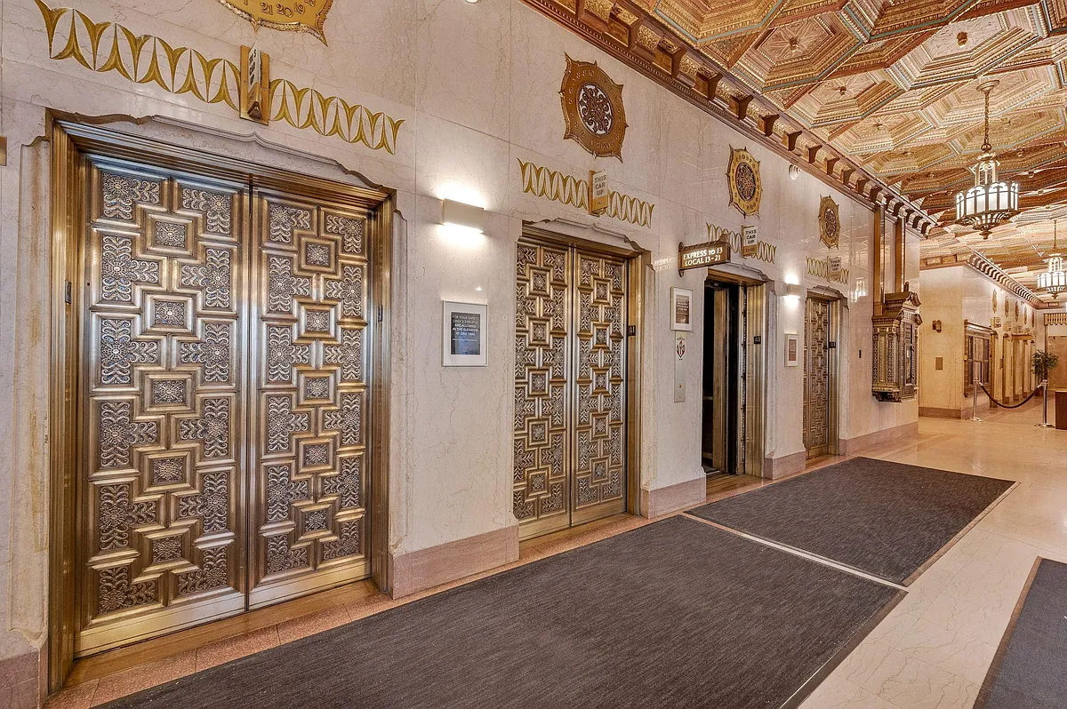 Beautiful art deco lobby - Pittsfield Apartments