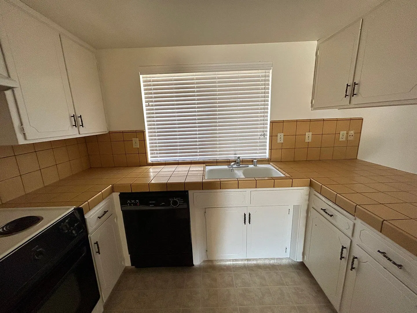 5230 W. San Joaquin — Photo 3