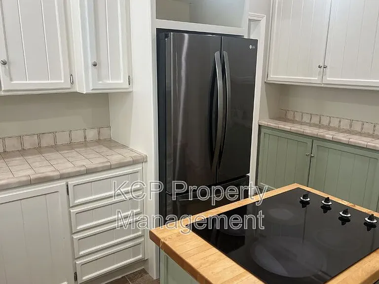 3101 Park Ave — Photo 9