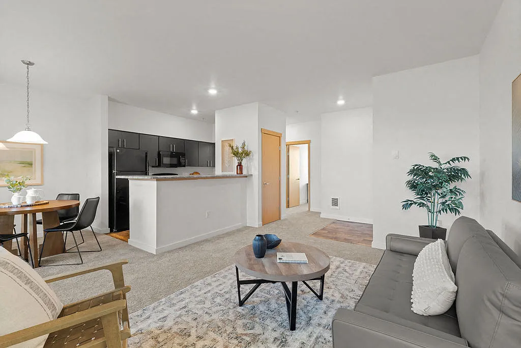 Tustin Apartment Homes — Photo 2