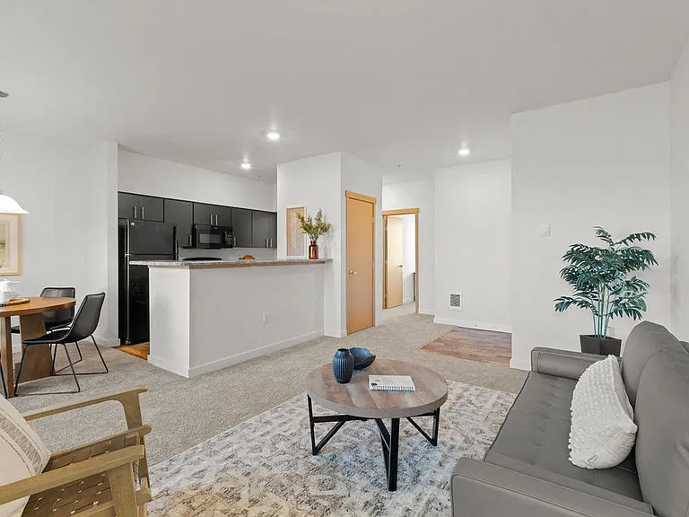 Tustin Apartment Homes — Photo 2