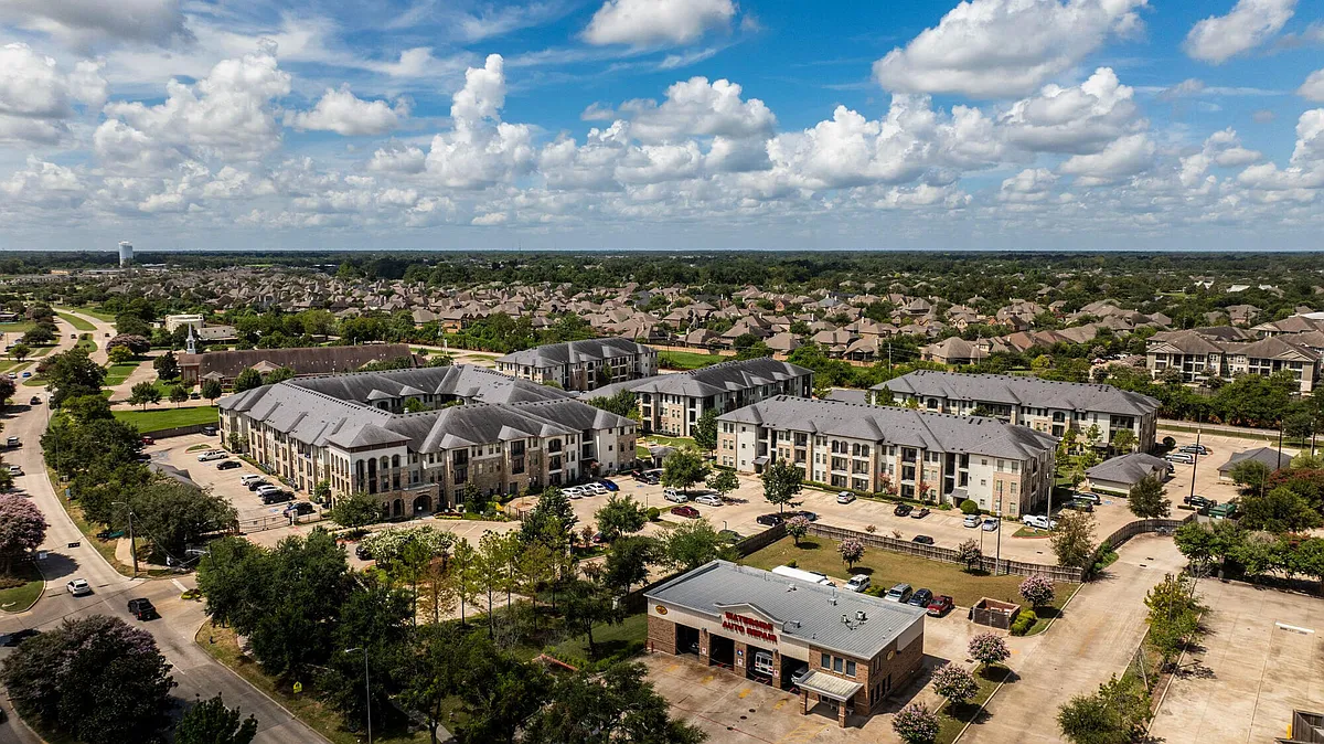 Building Photo - Olympus at Waterside Estates
