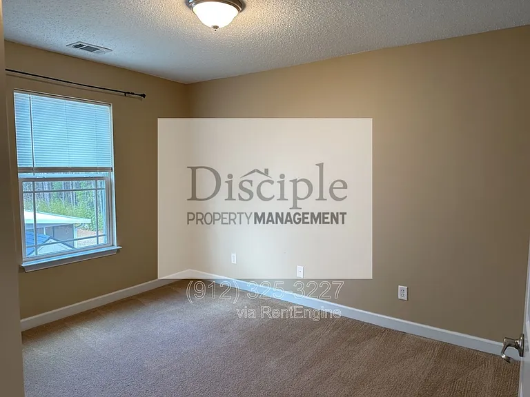 136 Magnolia Dr — Photo 15