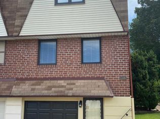 11105 Kirby Dr, Philadelphia, PA 19154