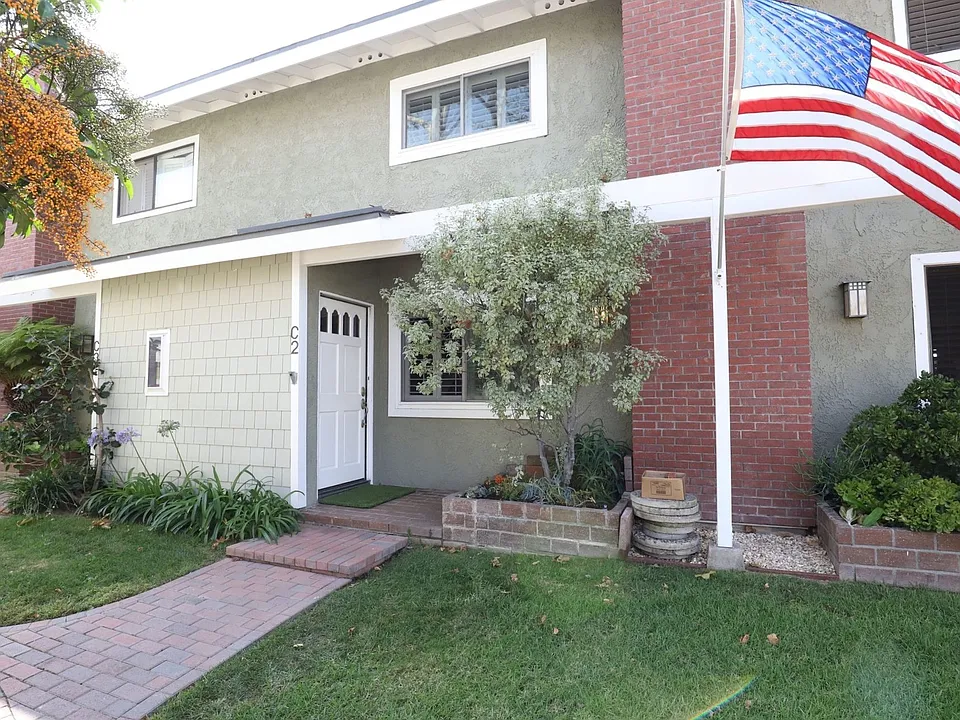 1671 Tustin Ave #C2