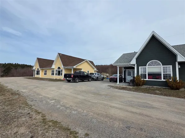5 and 7 Brakes Lane, Meadows, NL A2H7G1