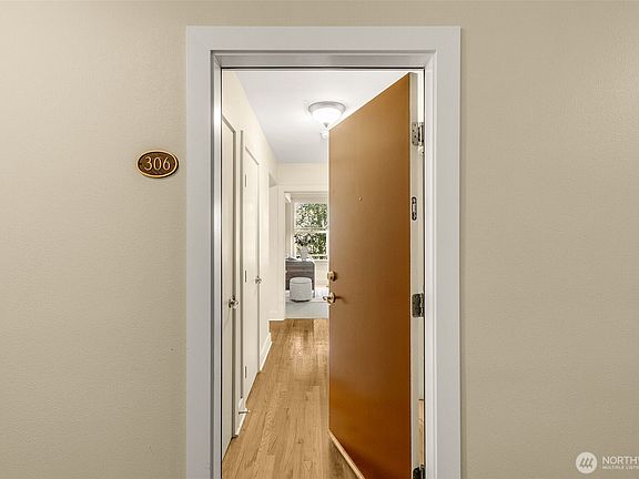 4th image of 715 24th Avenue #306