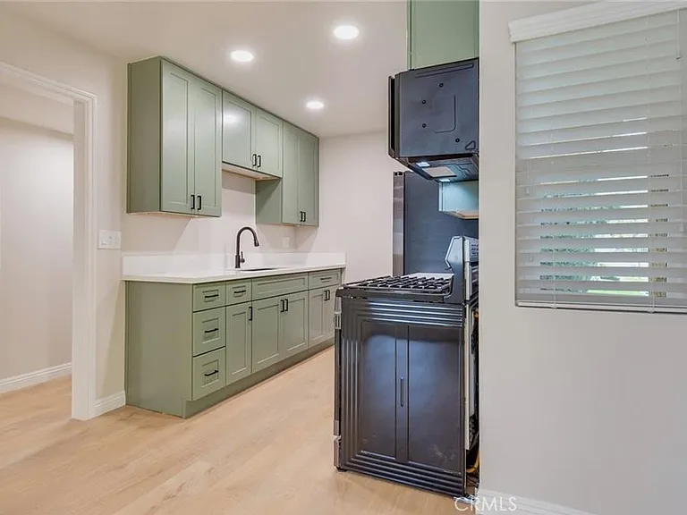 11119 Poplar St #C — Photo 13