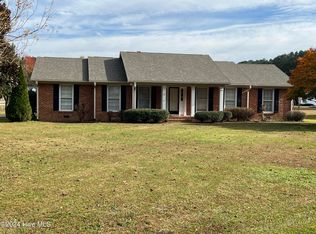 706 Walking Stick Trail, Clinton, NC 28328