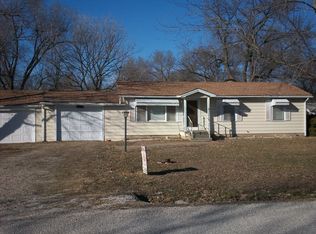 412 W 3rd St, Lebo, KS 66856