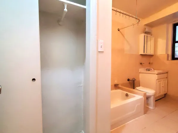 590 Ocean Avenue image 8 of 11