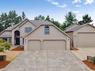 2200 17th St, North Bend, OR, 97459