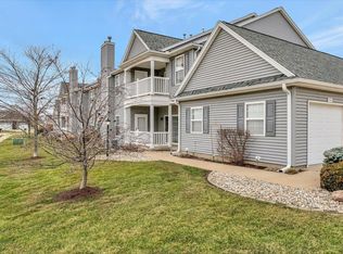 3020 E Stillwater Lndg APT 103, Urbana, IL 61802