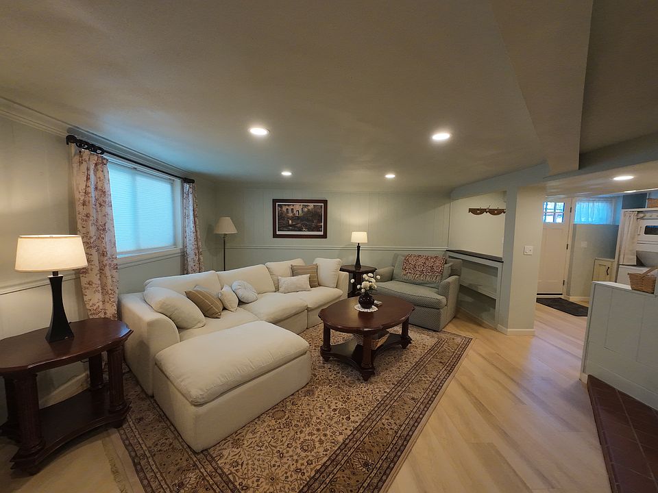 1st image of 1118 Grand Ave