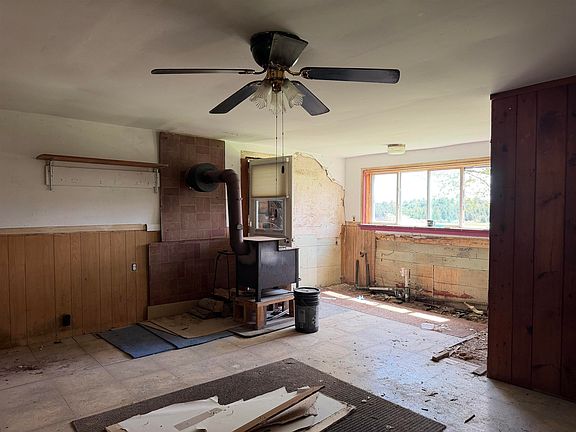 2nd image of 184 Austin Ridge Rd