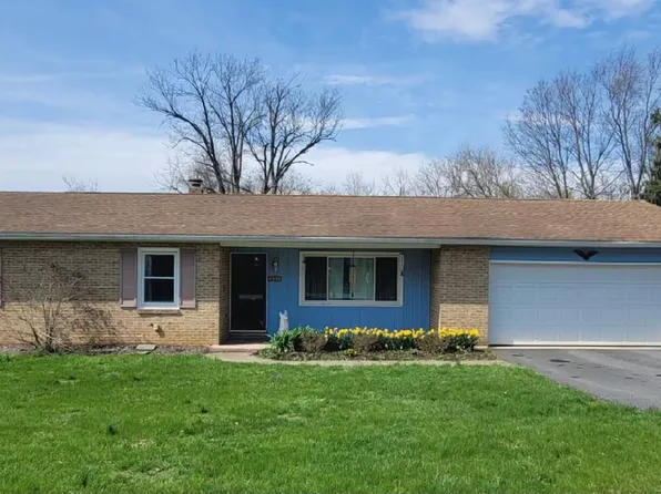 4330 Pinewood Ln, York, PA 17402