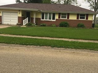 2305 Walnut Ave, Mattoon, IL 61938