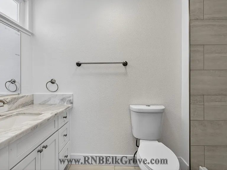 6844 Sandrock Way — Photo 32