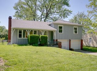 8416 Booth Ave, Raytown, MO 64138