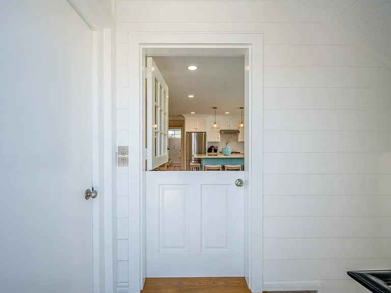 215 Poinsettia Ave #1/2 — Photo 24