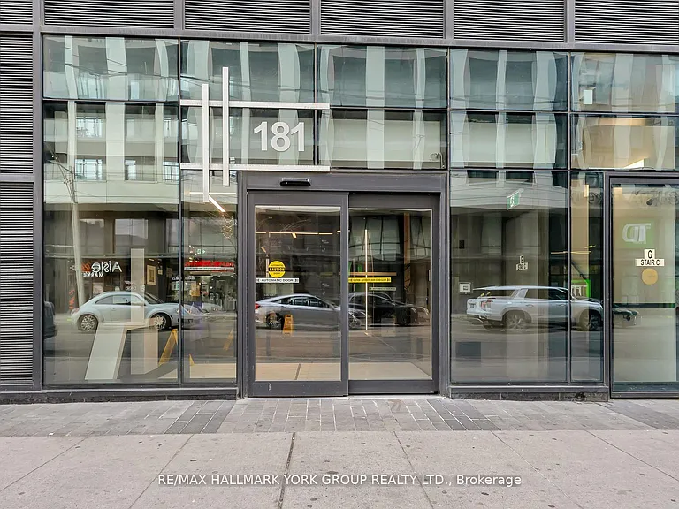 181 Dundas St E #5206 — Photo 2
