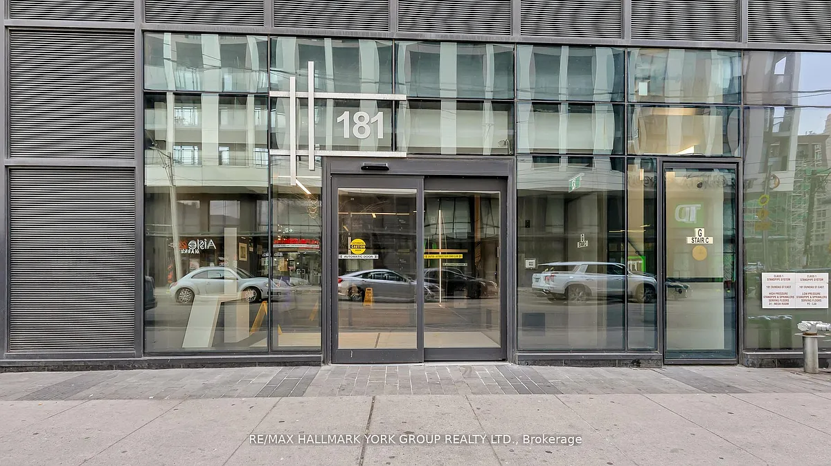Building Photo - 181 Dundas St E #5206