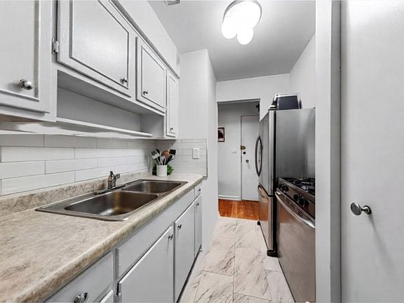 4th image of 2629 N Hampden Ct APT 306