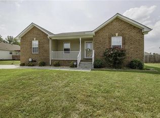 526 Polo Ln, Springfield, TN 37172