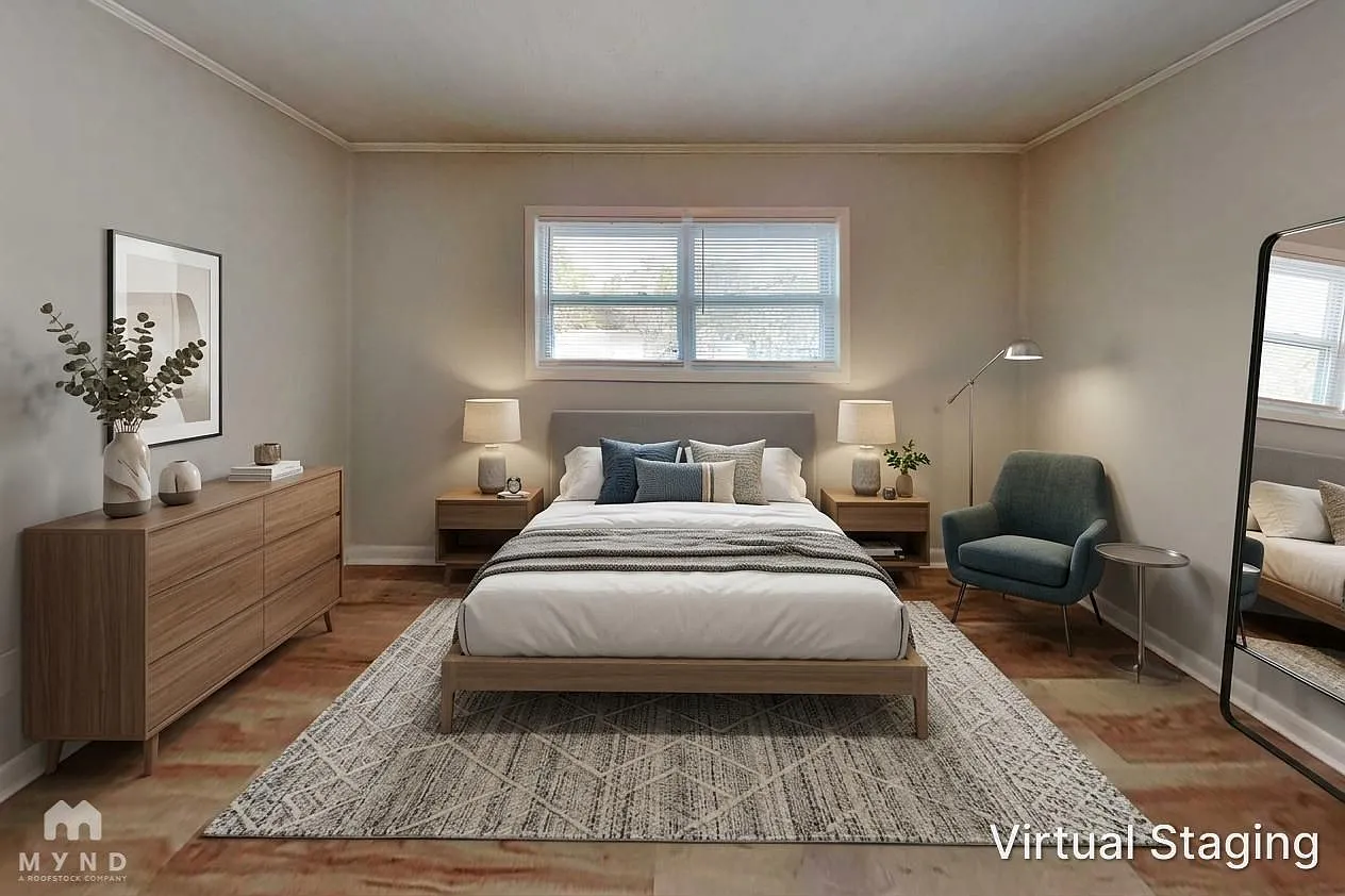 3 bed, 1.0 bath, 1056 sqft, $1,370 — Photo 3
