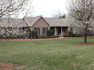115 Foxberry Ln, Danville, VA 24541
