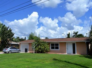 6099 Island Park Ct, Fort Myers, FL 33908