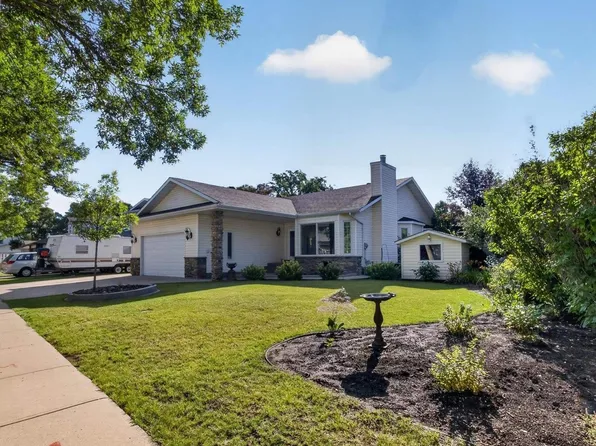 15 Westpark Ct, Fort Saskatchewan, AB T8L 3W9