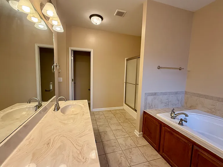 211 Hannah Rd — Photo 12