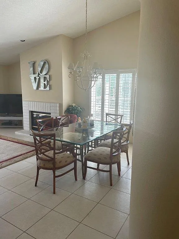 236 Vista Royale Circle East - SFR — Photo 3