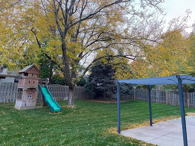 17007 Karen St — Photo 34