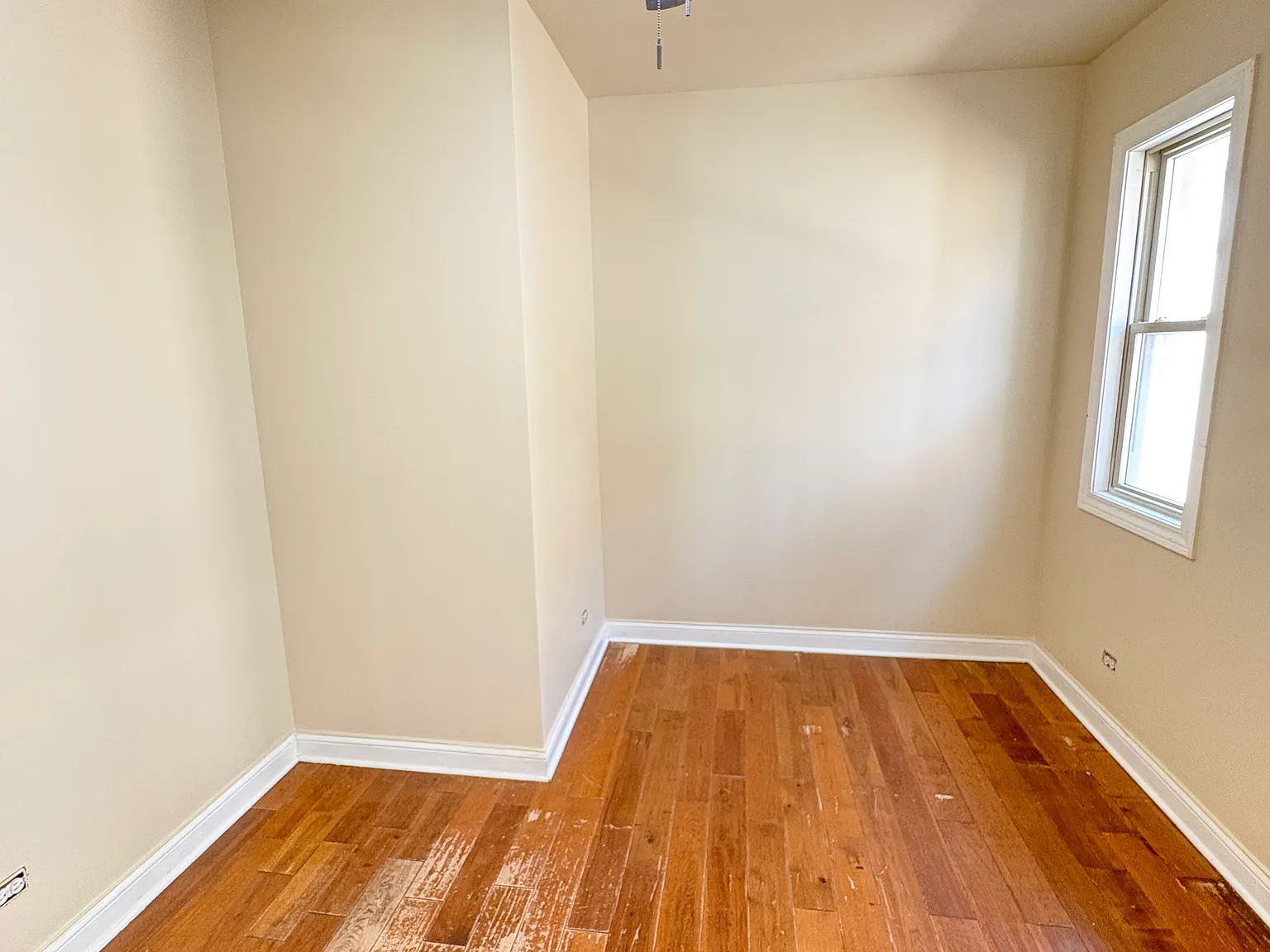 4 bed, $2,200 — Photo 3